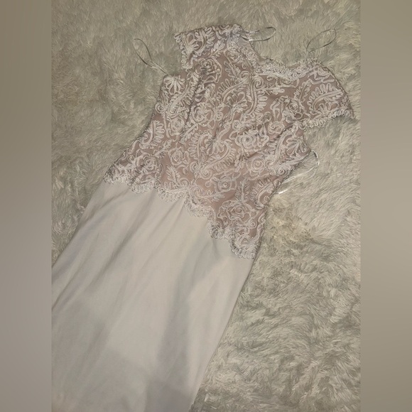 NEW Tadashi Shoji Isadora Embroidered Crepe Ivory White Gown Sz 14 - Picture 7 of 12